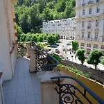 Alisa Hotel 4*