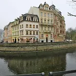 Alisa Hotel 4*