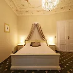 Alisa Hotel