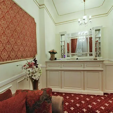 Alisa Hotel